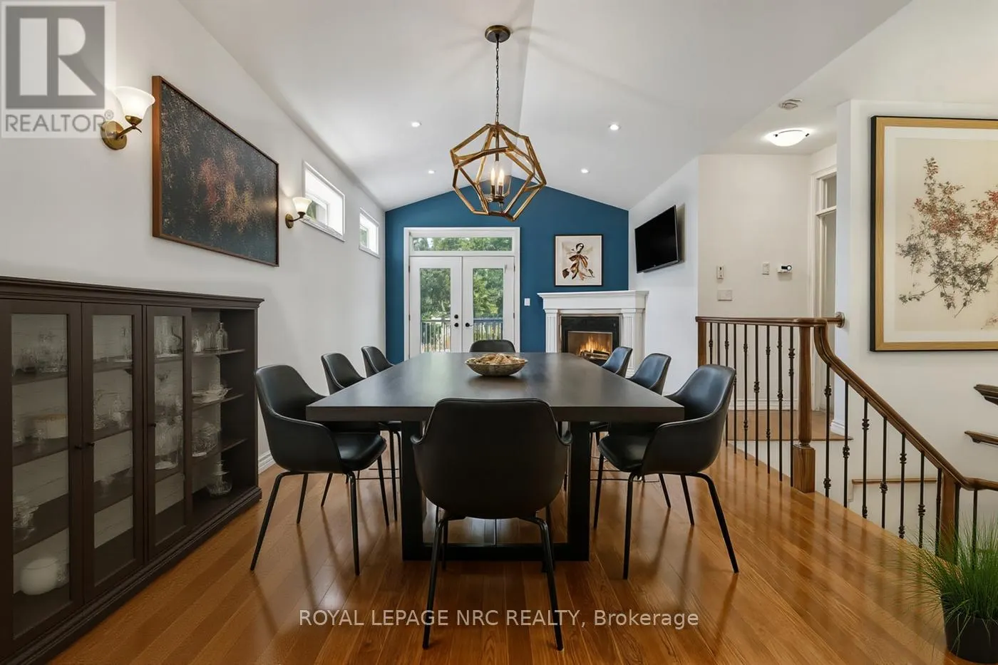 14 - 409 NIAGARA STREET, #14
