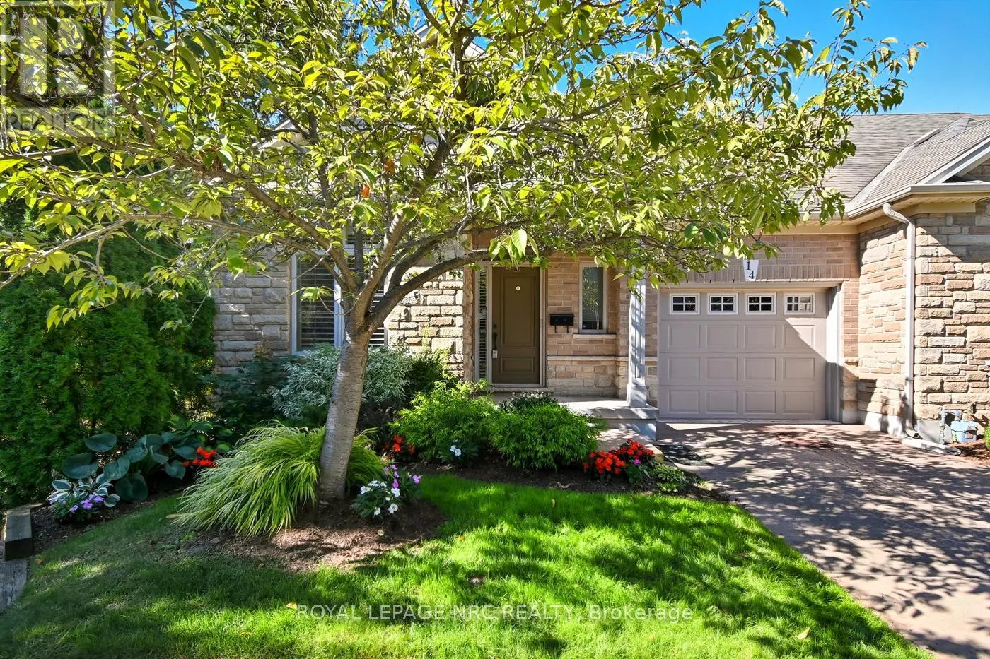 14 - 409 NIAGARA STREET, #14