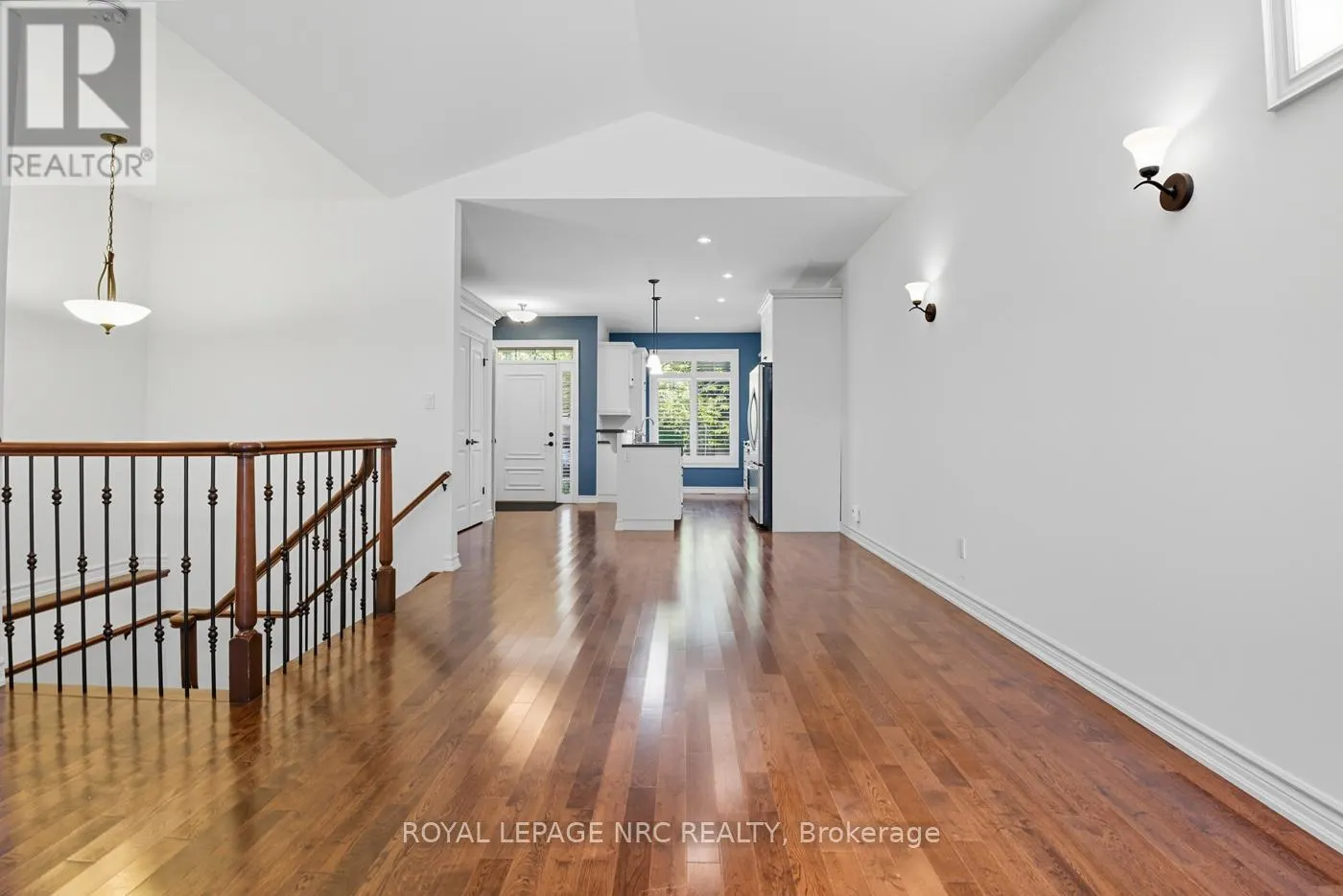 14 - 409 NIAGARA STREET, #14