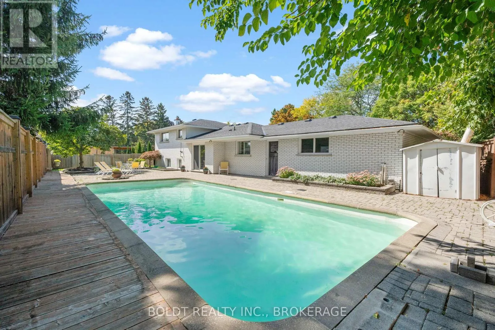 5 PRINCE DAVID COURT