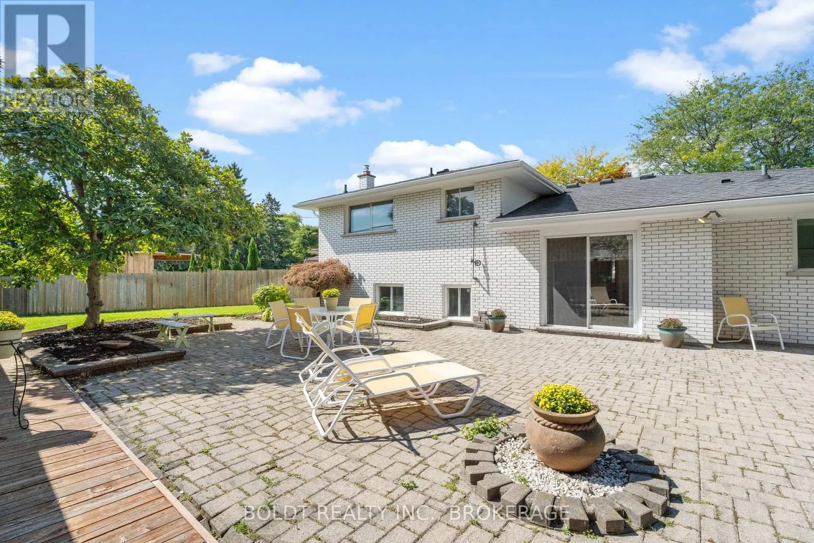 5 PRINCE DAVID COURT