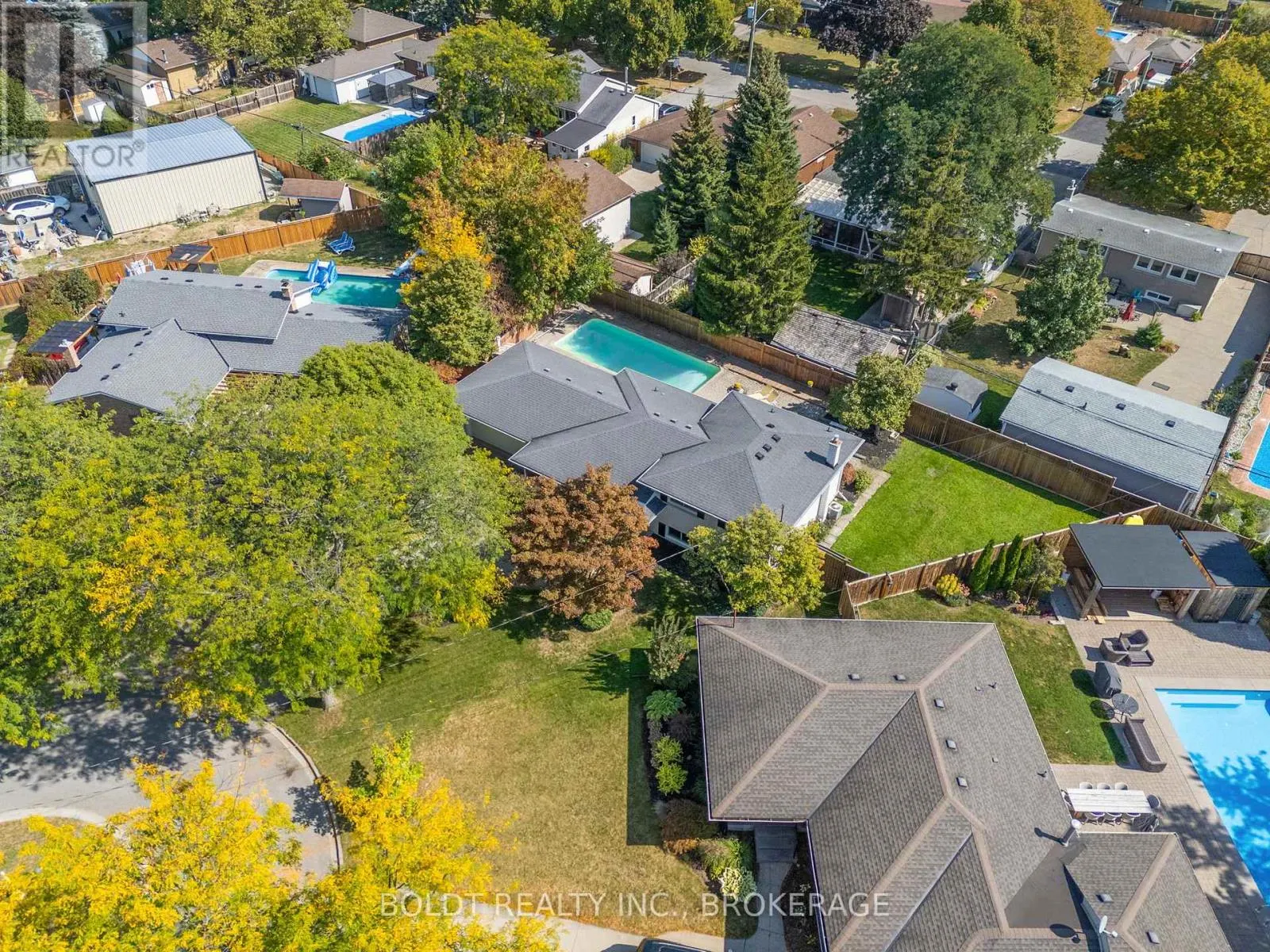 5 PRINCE DAVID COURT