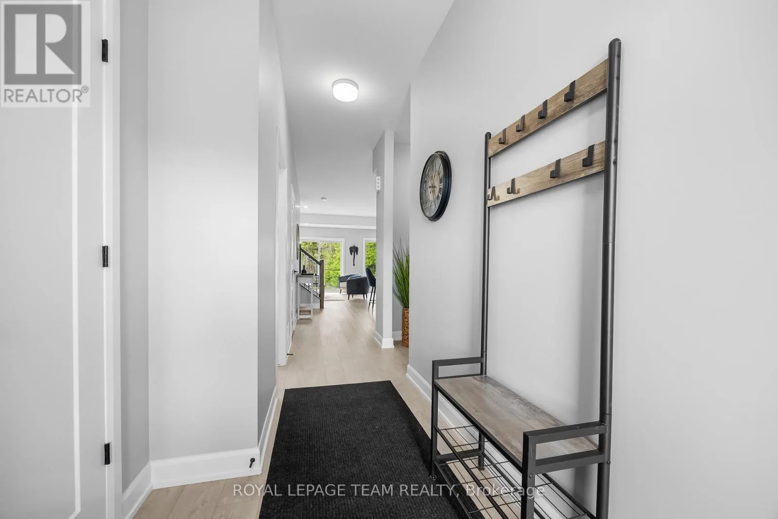 354 LEWIS STREET W