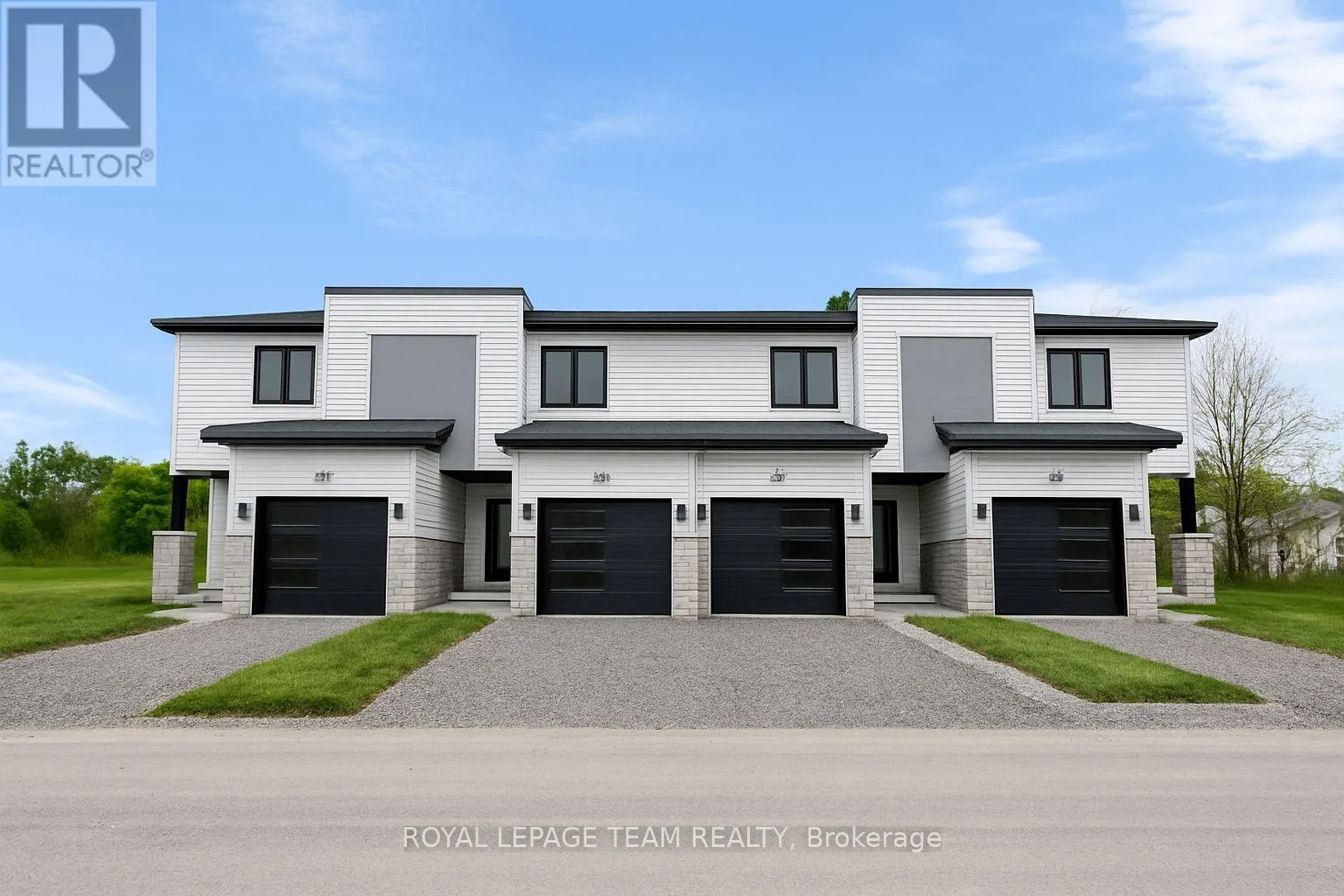 354 LEWIS STREET W