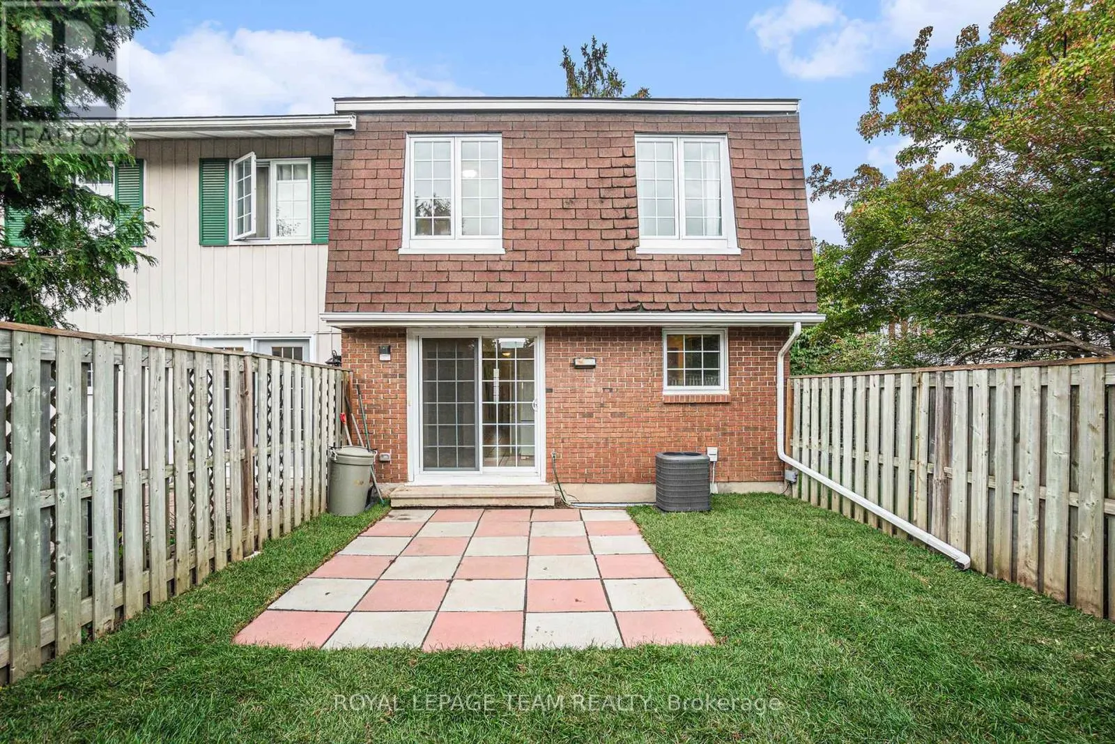 218 - 440 KINTYRE PRIVATE