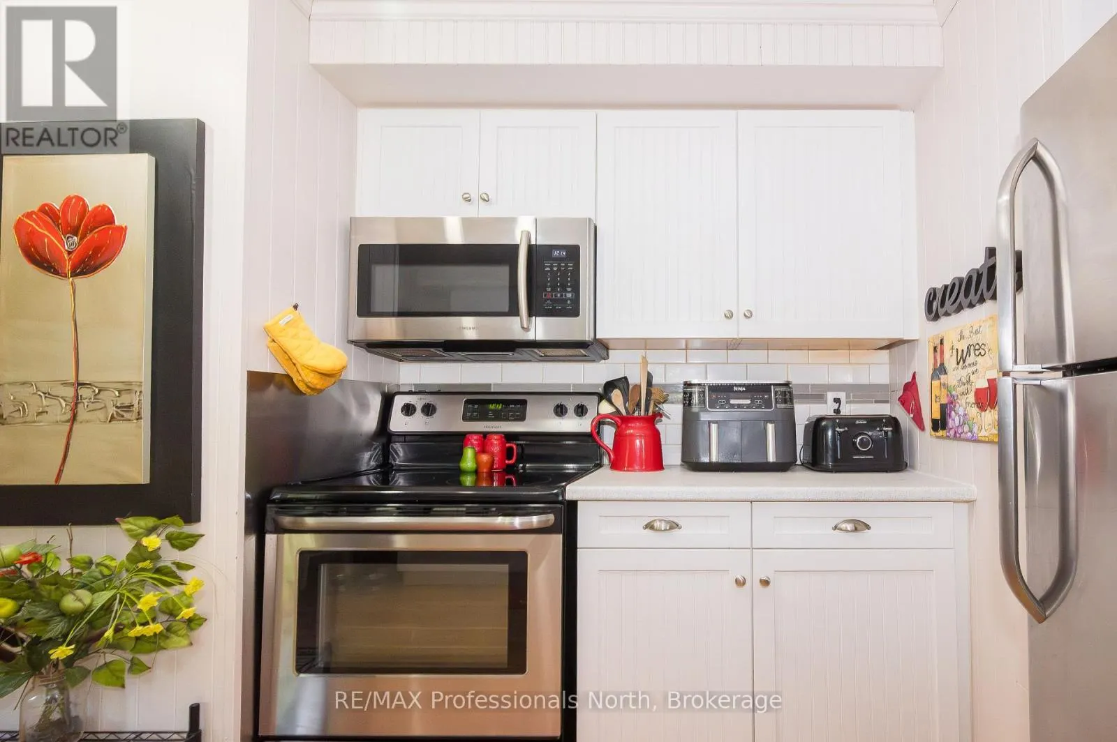 32 BETHUNE ROAD S