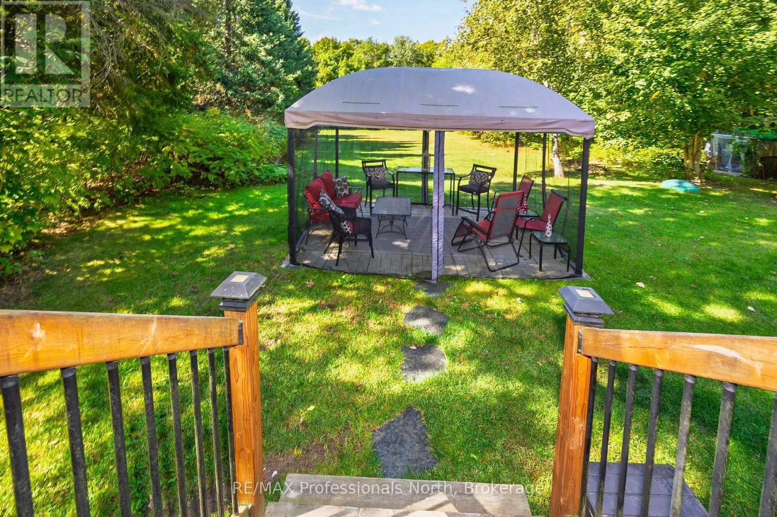 32 BETHUNE ROAD S