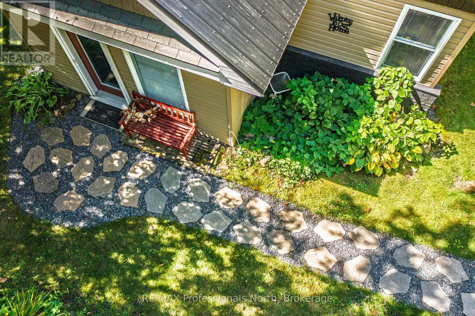 32 BETHUNE ROAD S