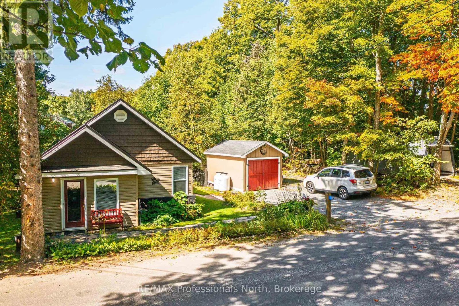 32 BETHUNE ROAD S