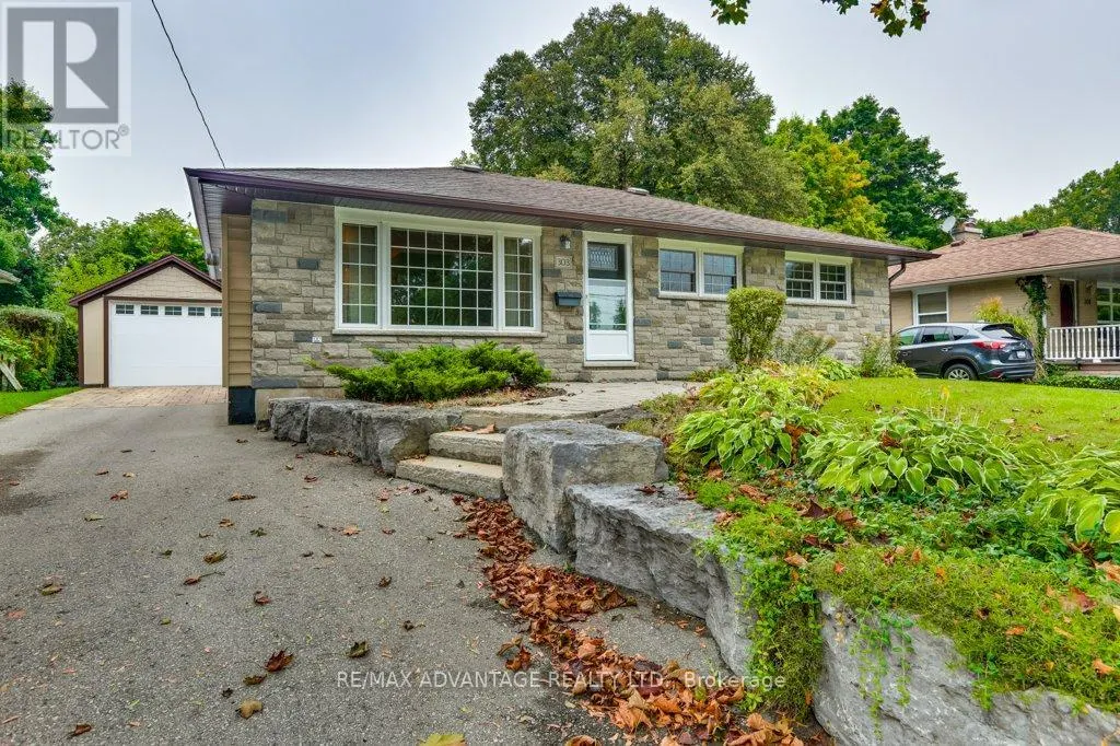 303 GRIFFITH STREET