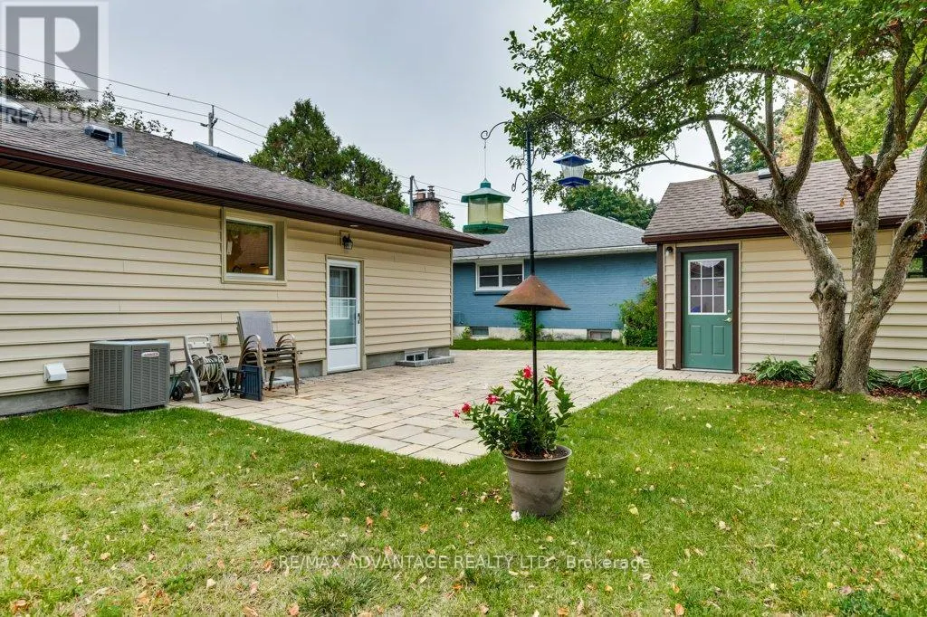 303 GRIFFITH STREET