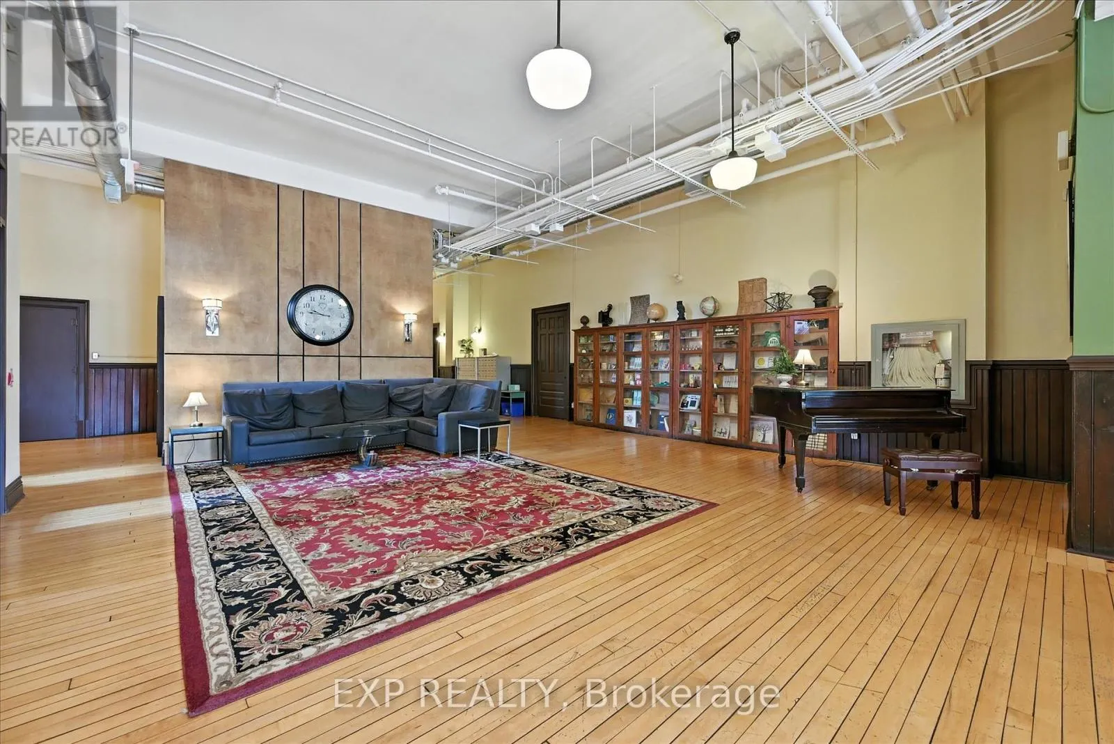 204 - 200 STINSON STREET, #204