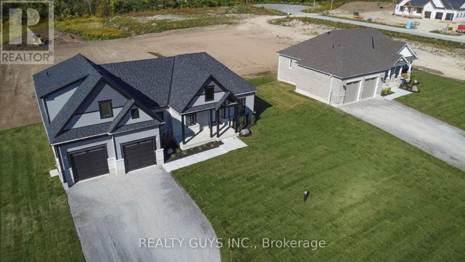 2412 GWENDOLYN COURT