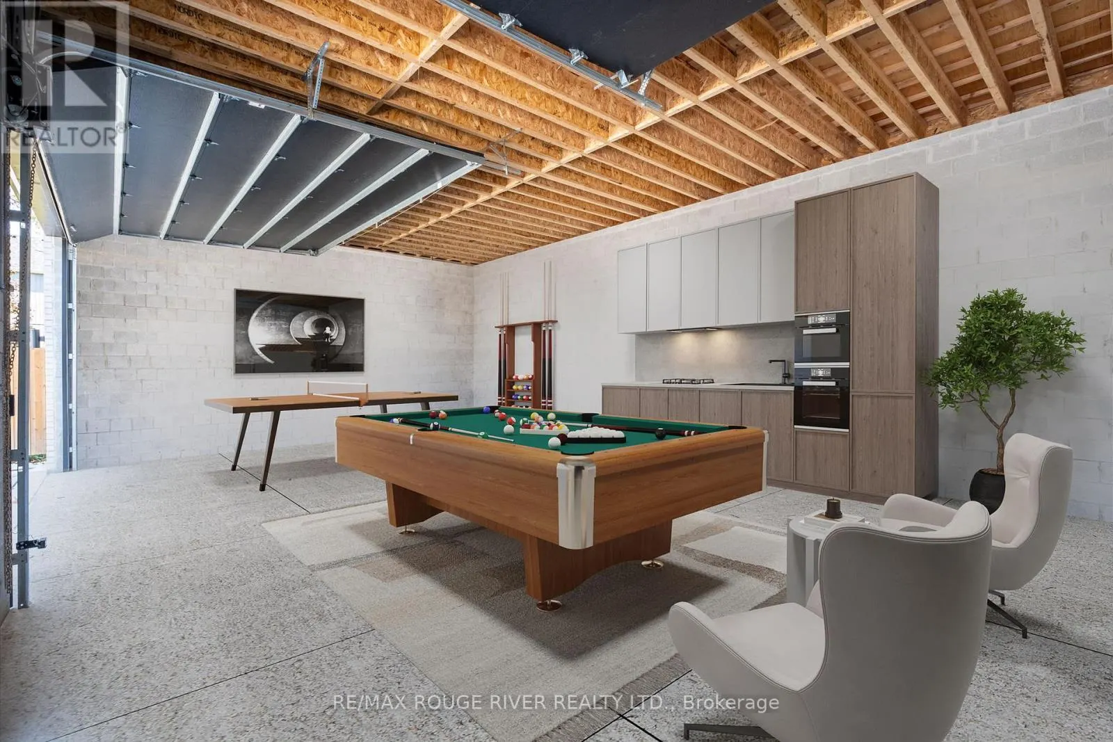 375 KING STREET W
