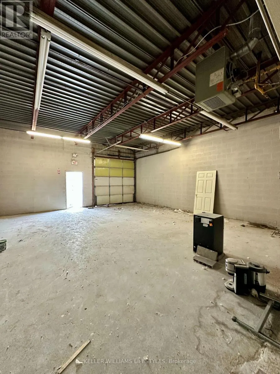 2B - 1560 DUNDAS STREET, #2B