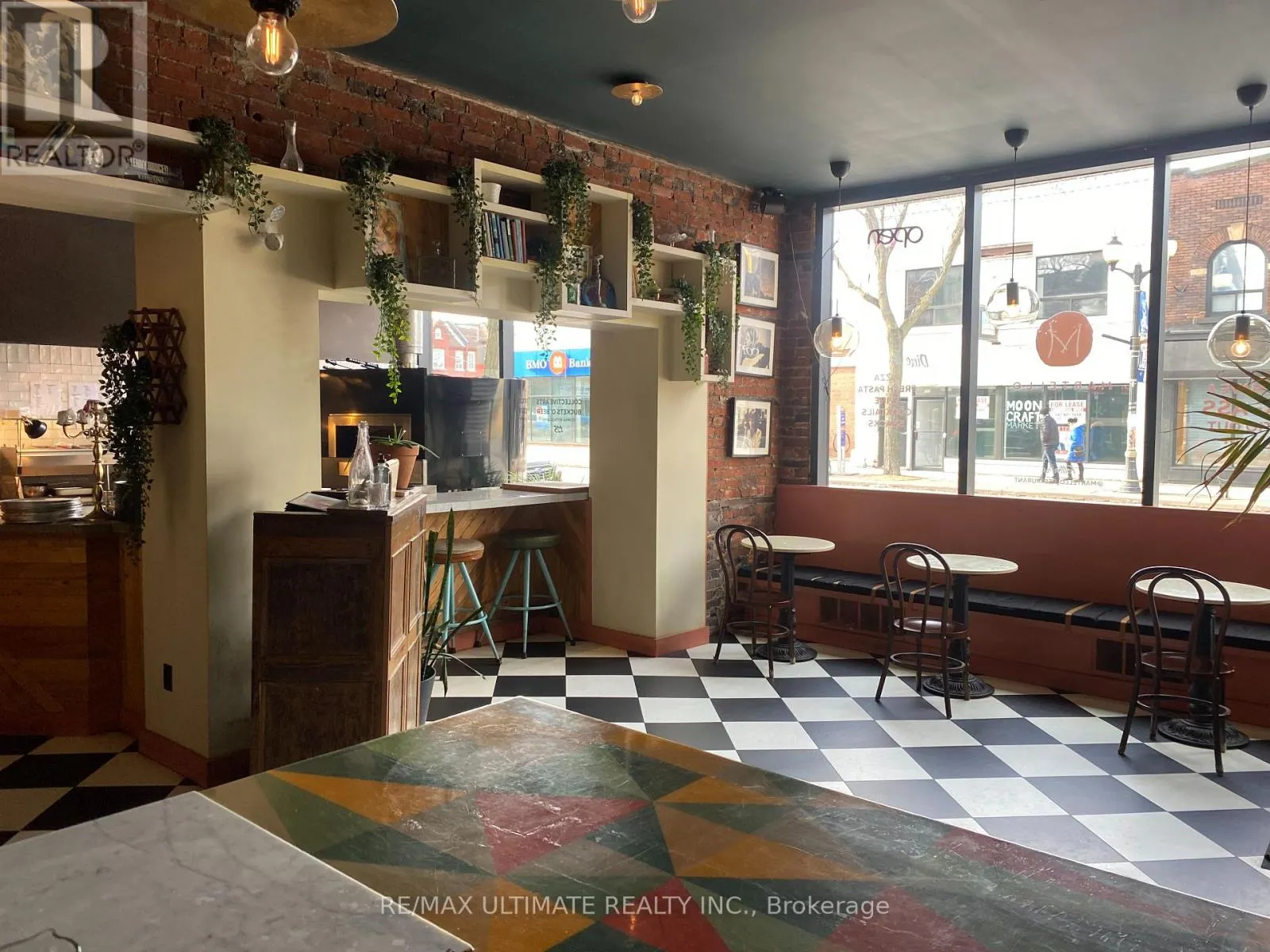 298 - 300 JAMES STREET N