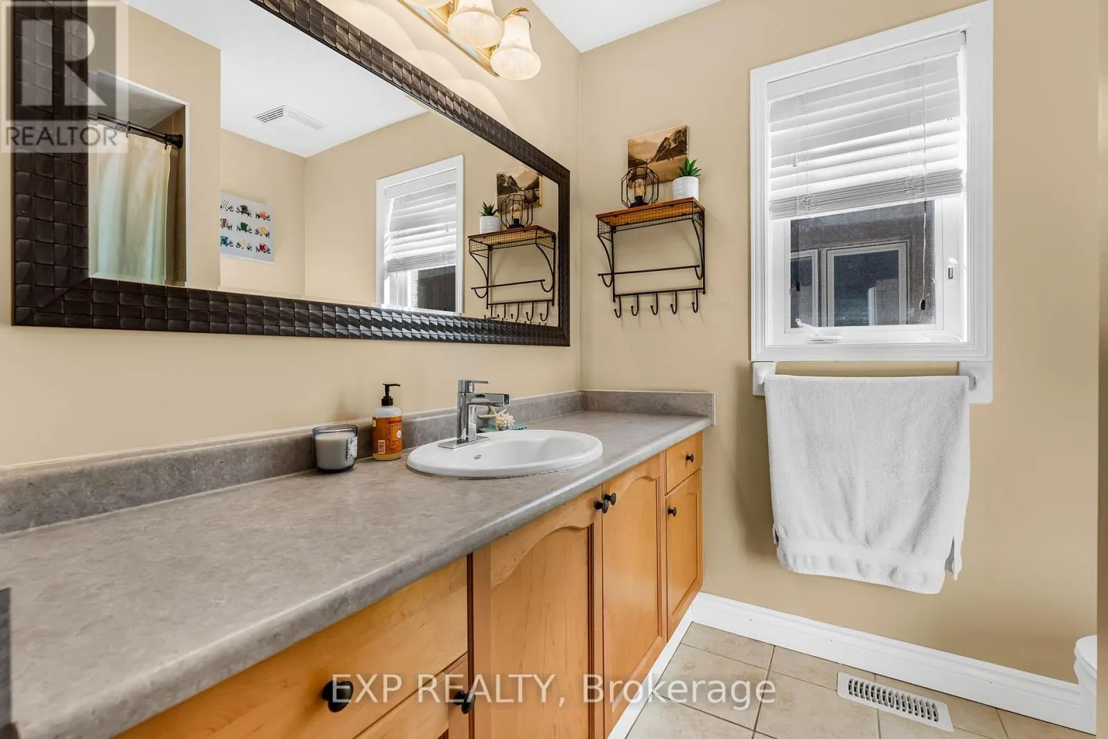 117 GLENMEADOW CRESCENT