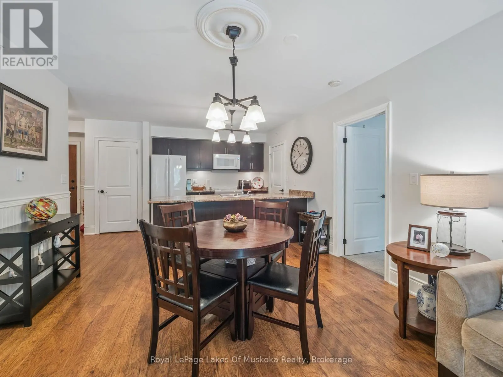 203 - 391B MANITOBA STREET, #203
