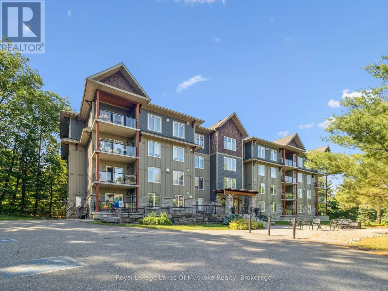 203 - 391B MANITOBA STREET, #203