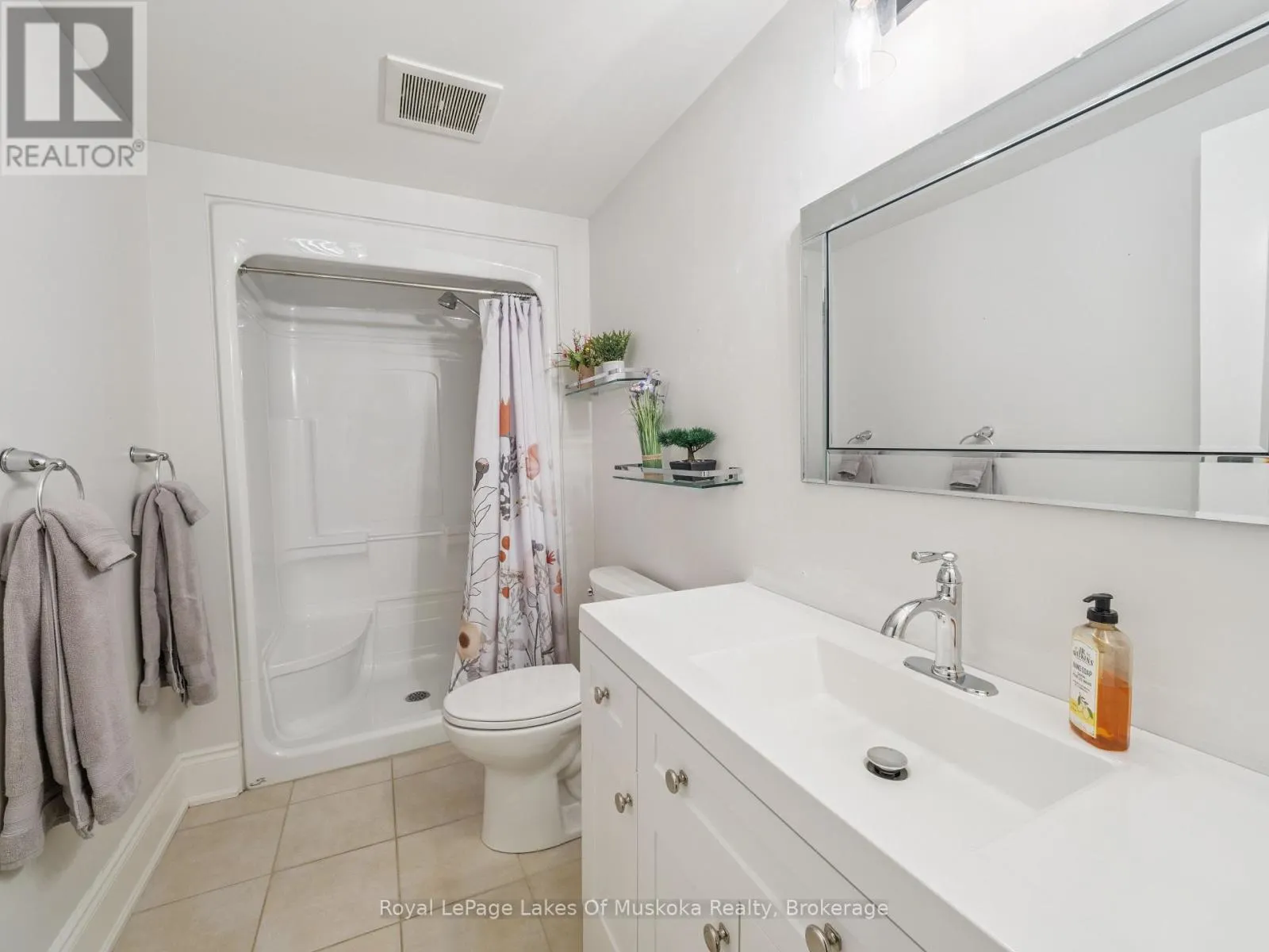 203 - 391B MANITOBA STREET, #203