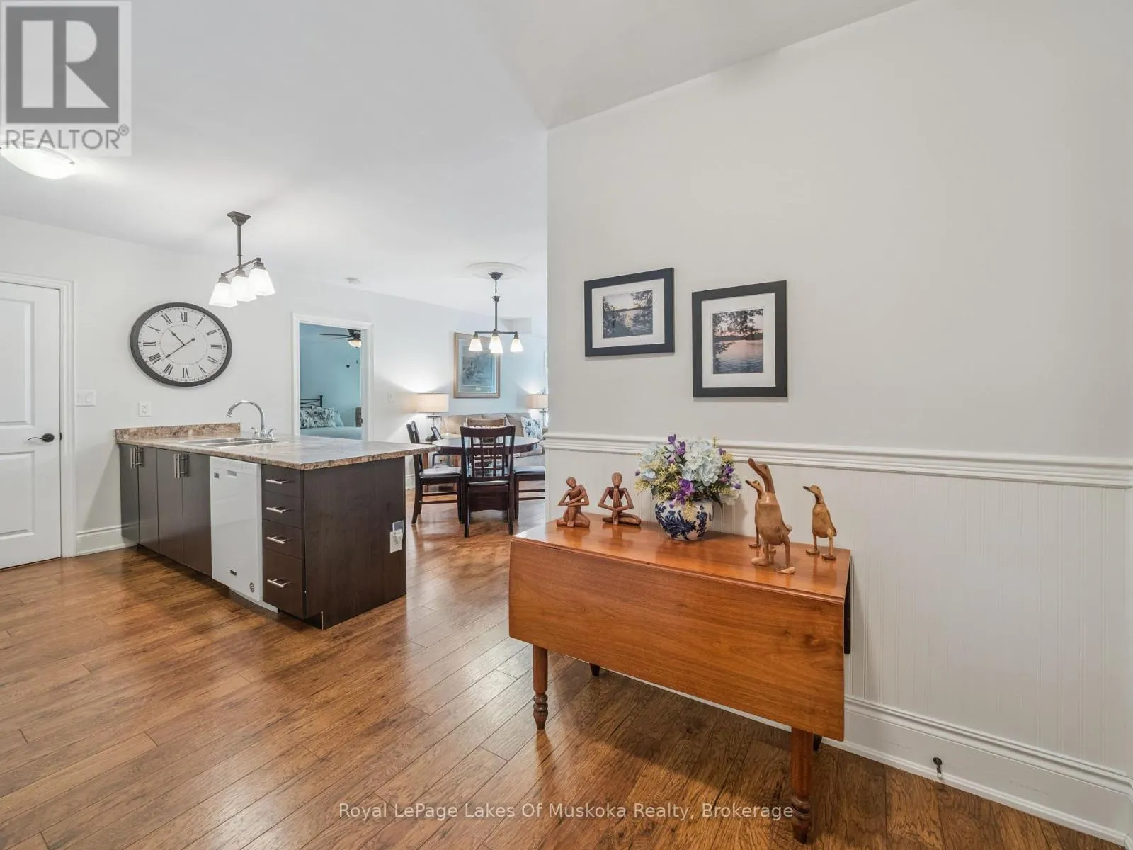 203 - 391B MANITOBA STREET, #203
