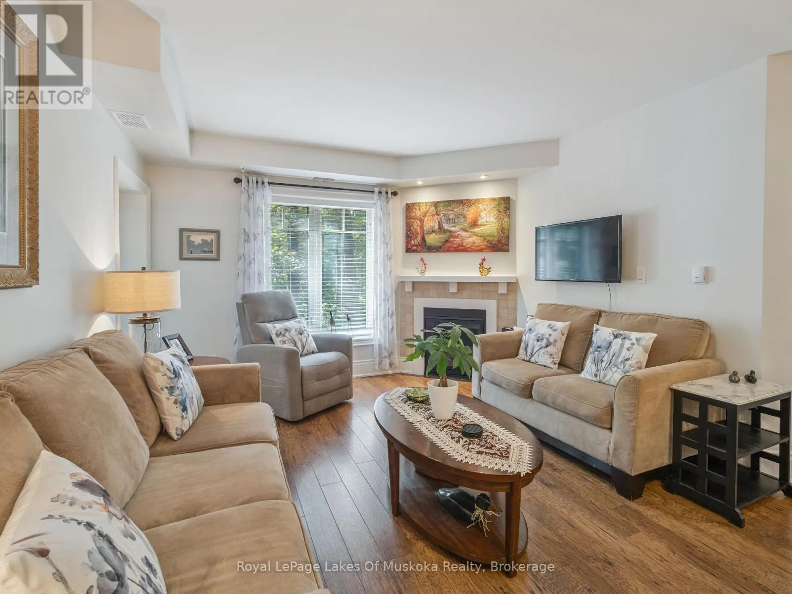 203 - 391B MANITOBA STREET, #203