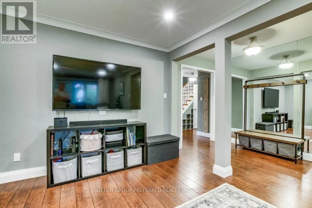 1295 HASTINGS DRIVE
