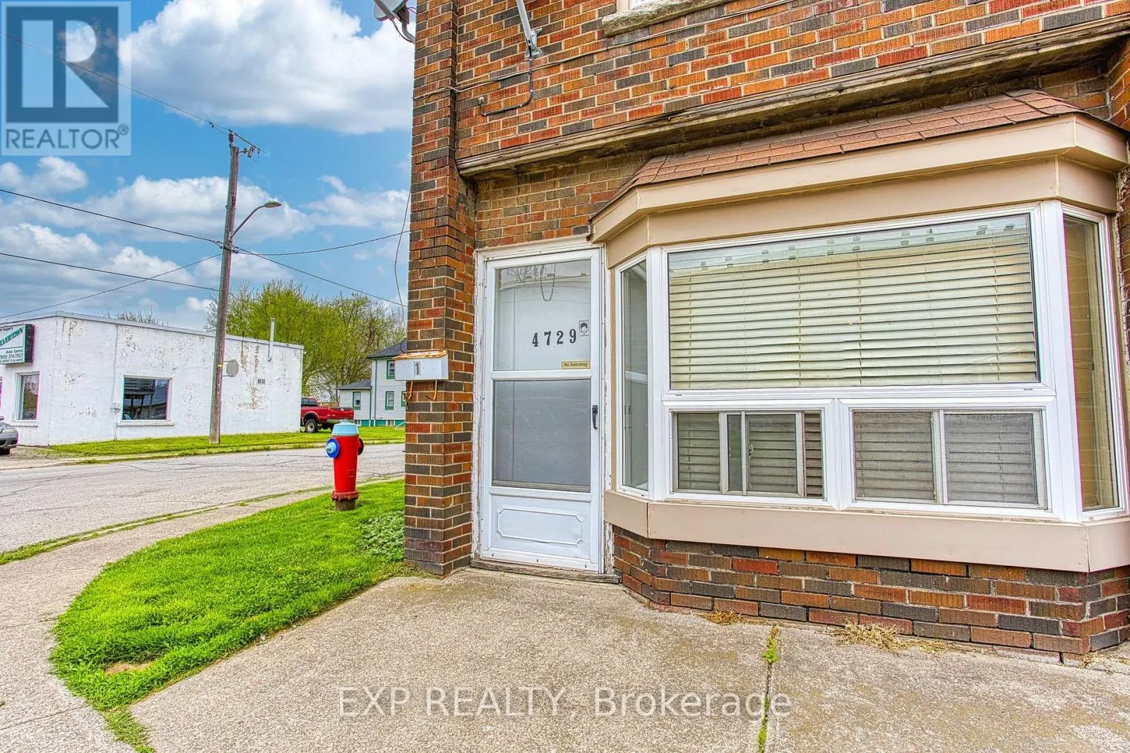 4727-4729 FERGUSON STREET