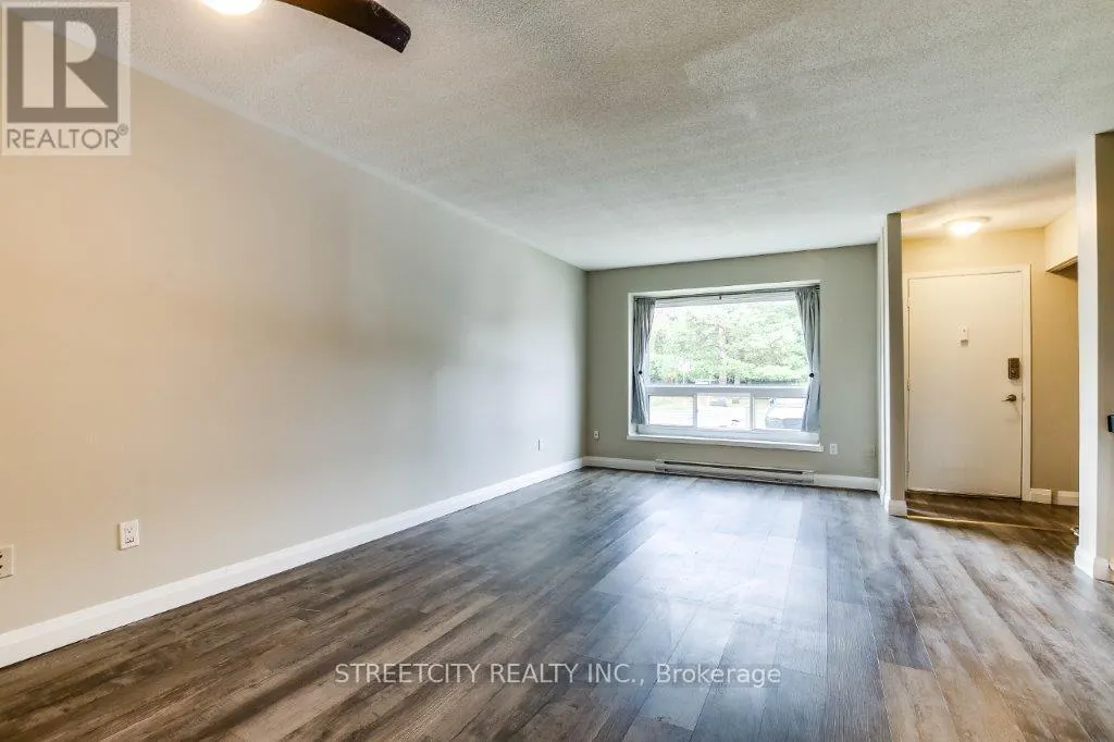 55 - 475 SANDRINGHAM CRESCENT, #55