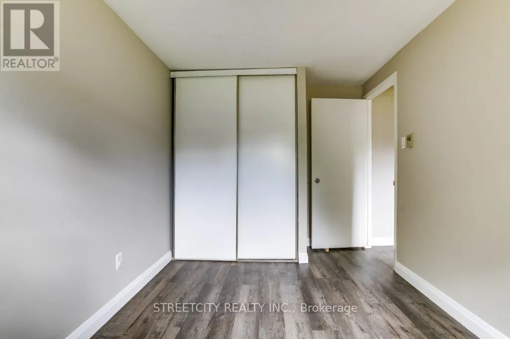 55 - 475 SANDRINGHAM CRESCENT, #55