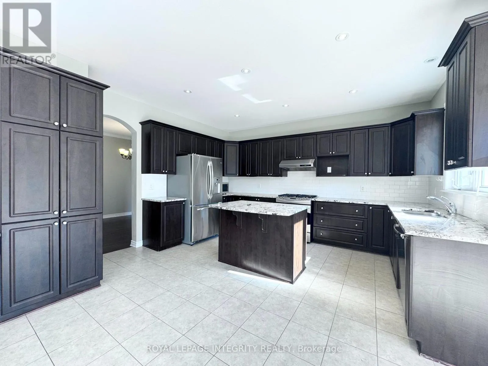 604 MIRO WAY