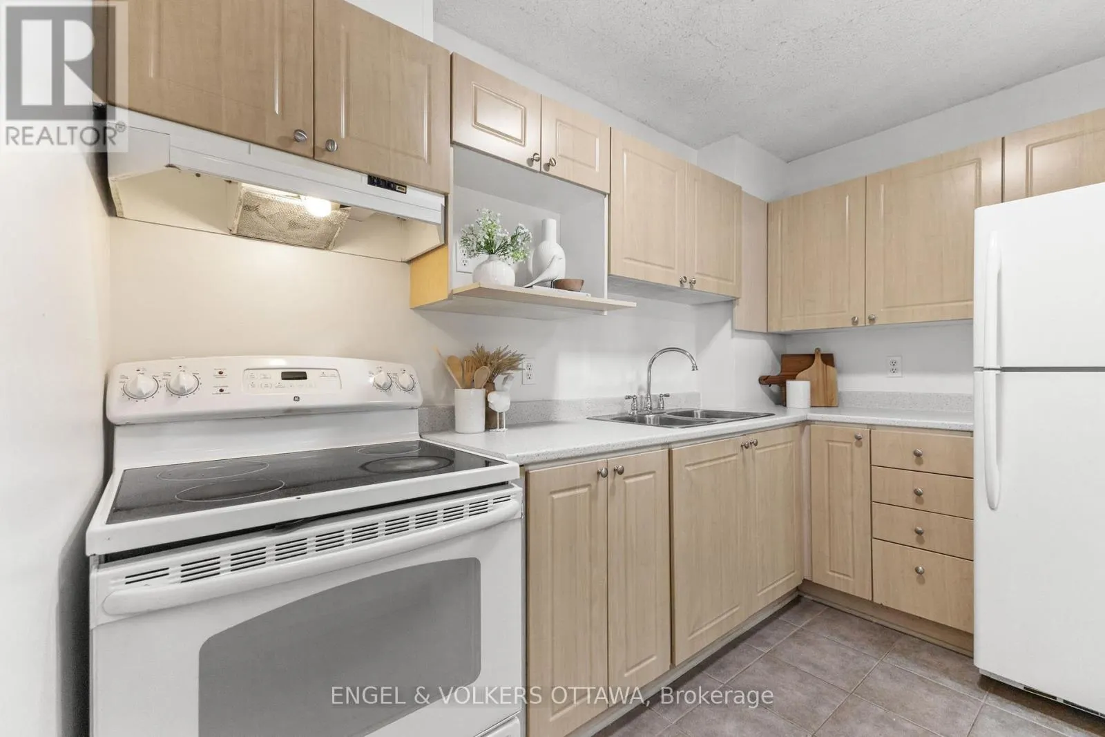 202 ROYALTON PRIVATE