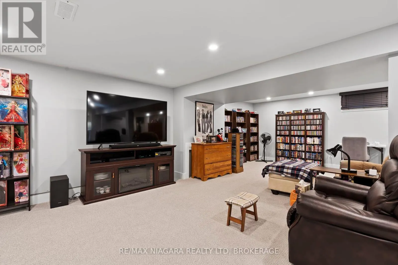 4982 EPSOM COURT