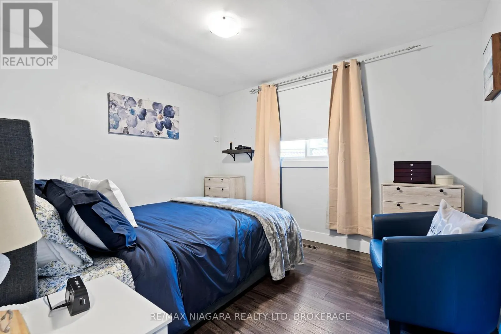 4982 EPSOM COURT