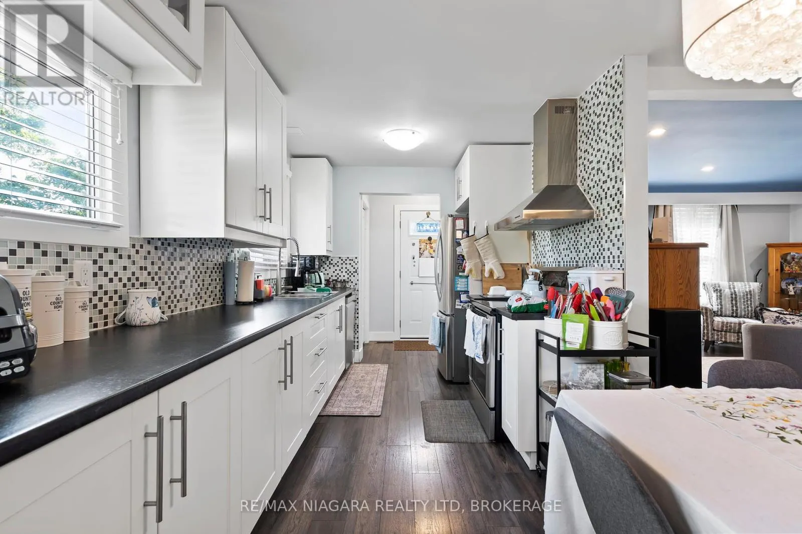 4982 EPSOM COURT