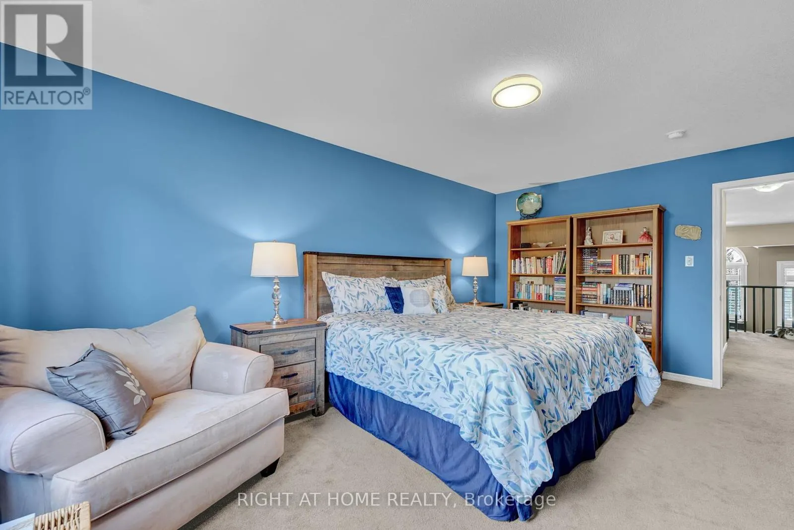 211 HARDCASTLE DRIVE