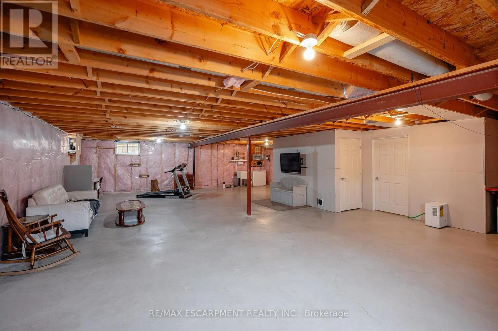 100 TAMARACK BOULEVARD