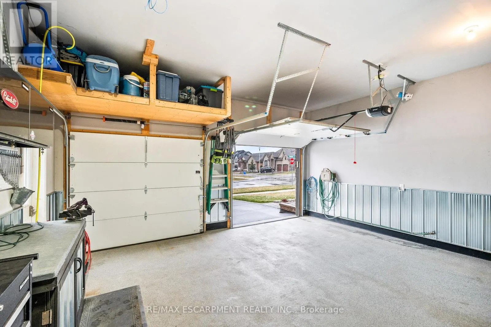 100 TAMARACK BOULEVARD
