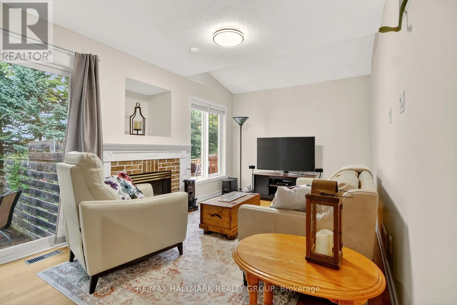 92 STONEMEADOW DRIVE