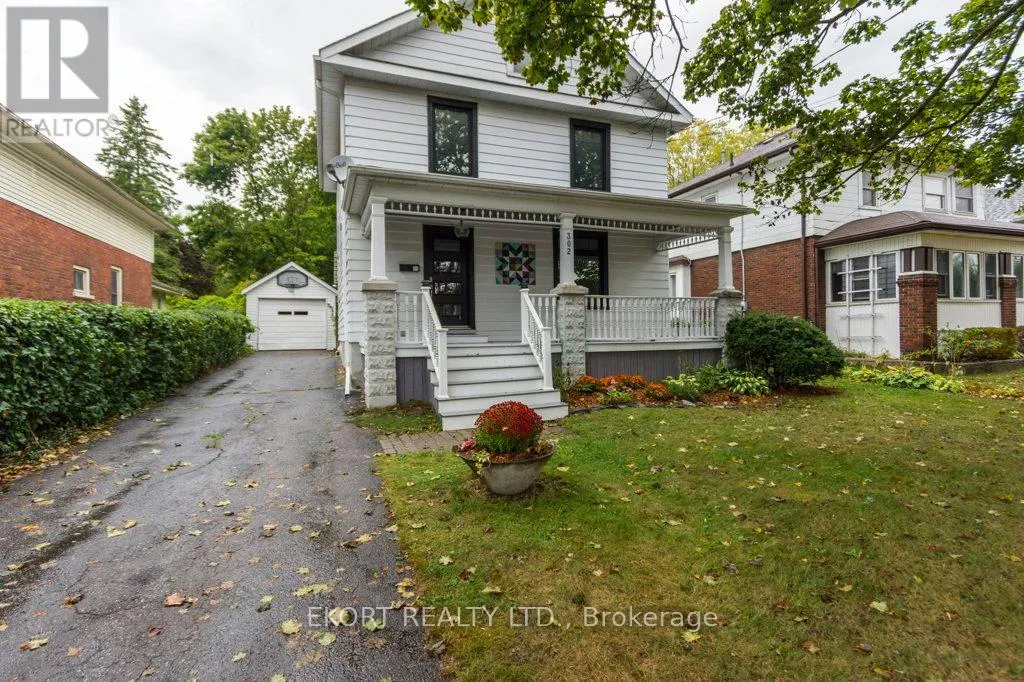 302 BRIDGE STREET E