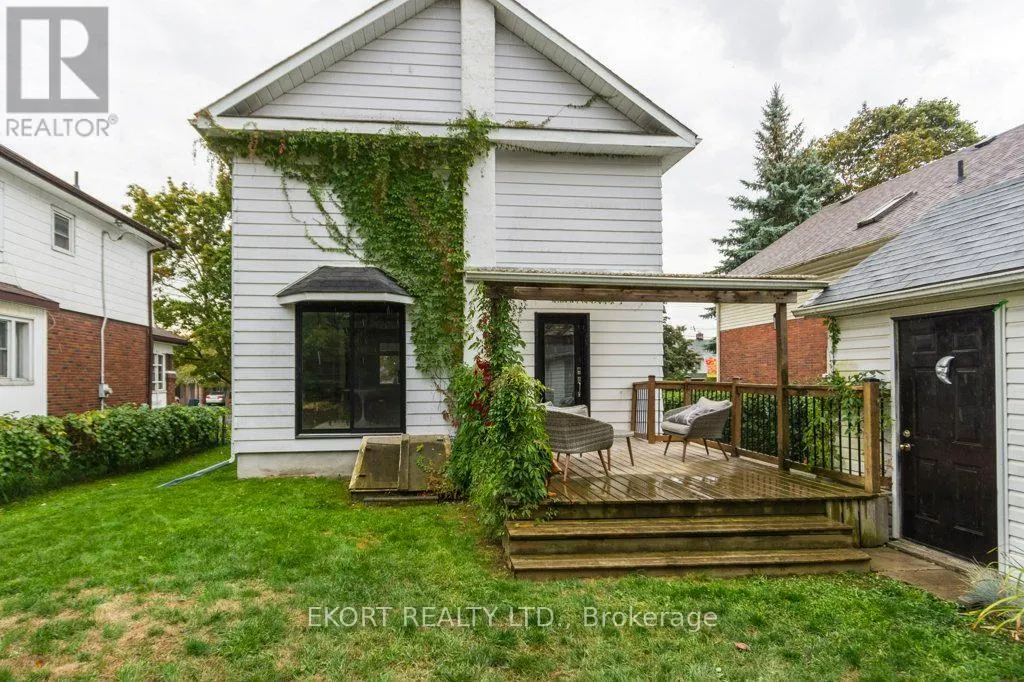 302 BRIDGE STREET E