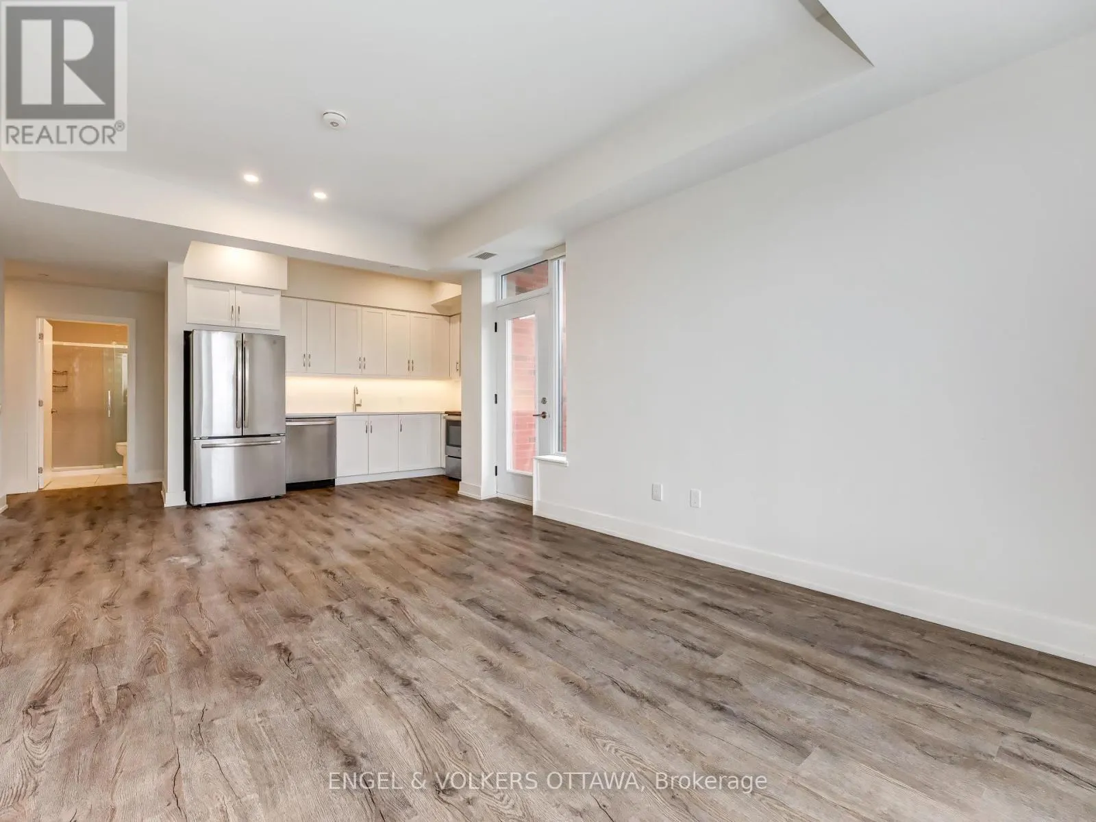 307 - 280 CRICHTON STREET