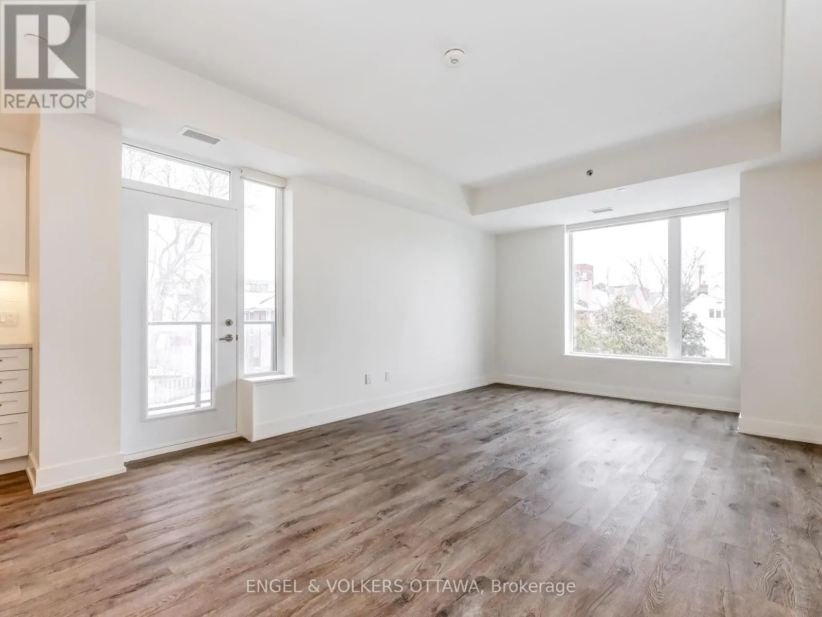307 - 280 CRICHTON STREET