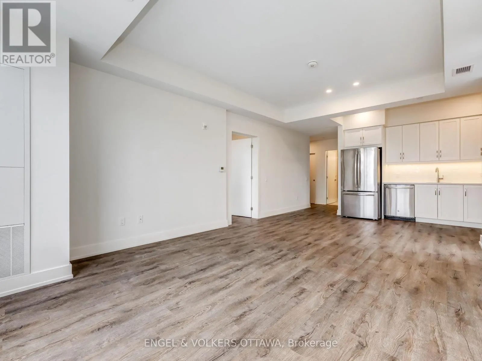 307 - 280 CRICHTON STREET