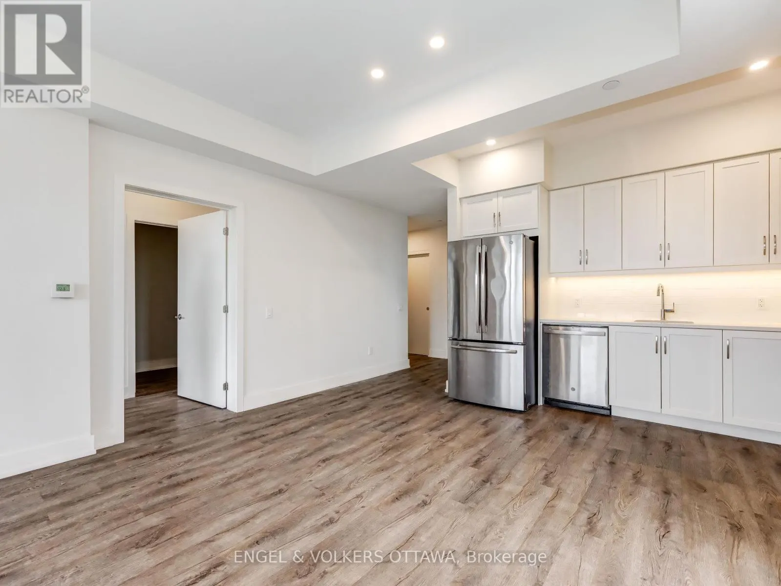307 - 280 CRICHTON STREET