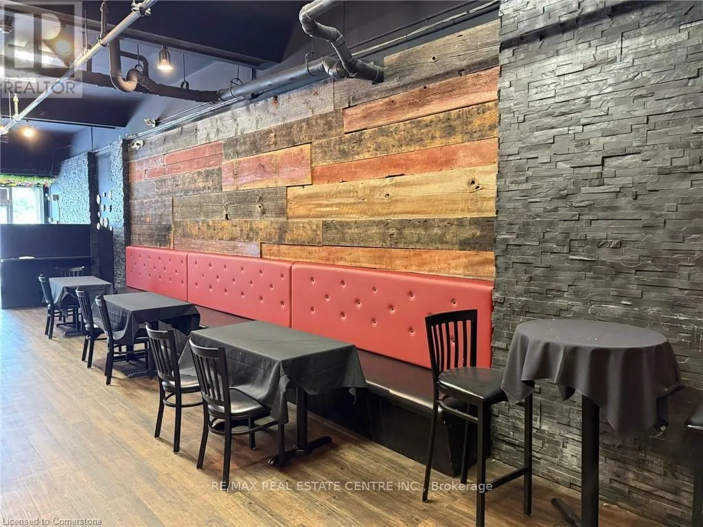 179 KING STREET W