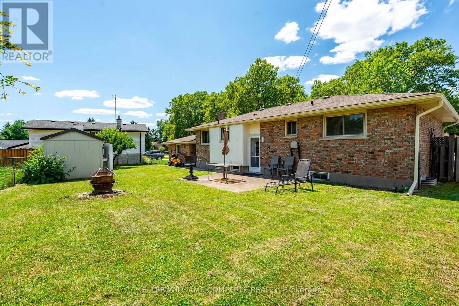 5712 SUNNYLEA CRESCENT