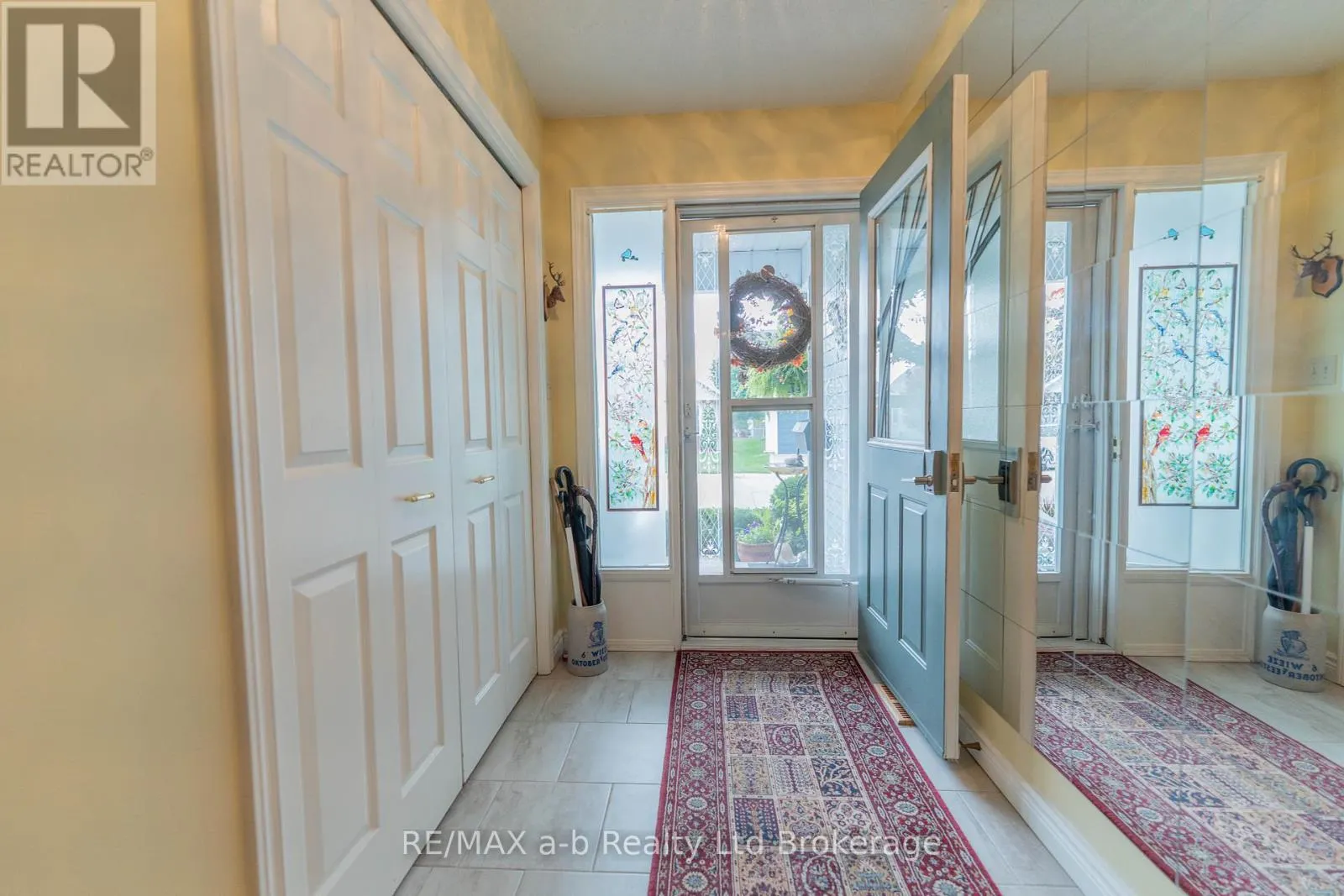 53 HAWKINS CRESCENT