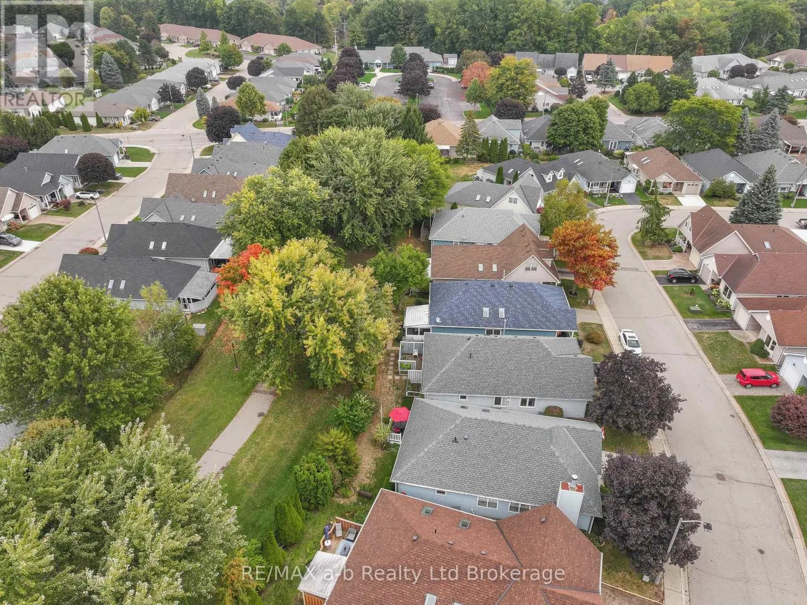 53 HAWKINS CRESCENT