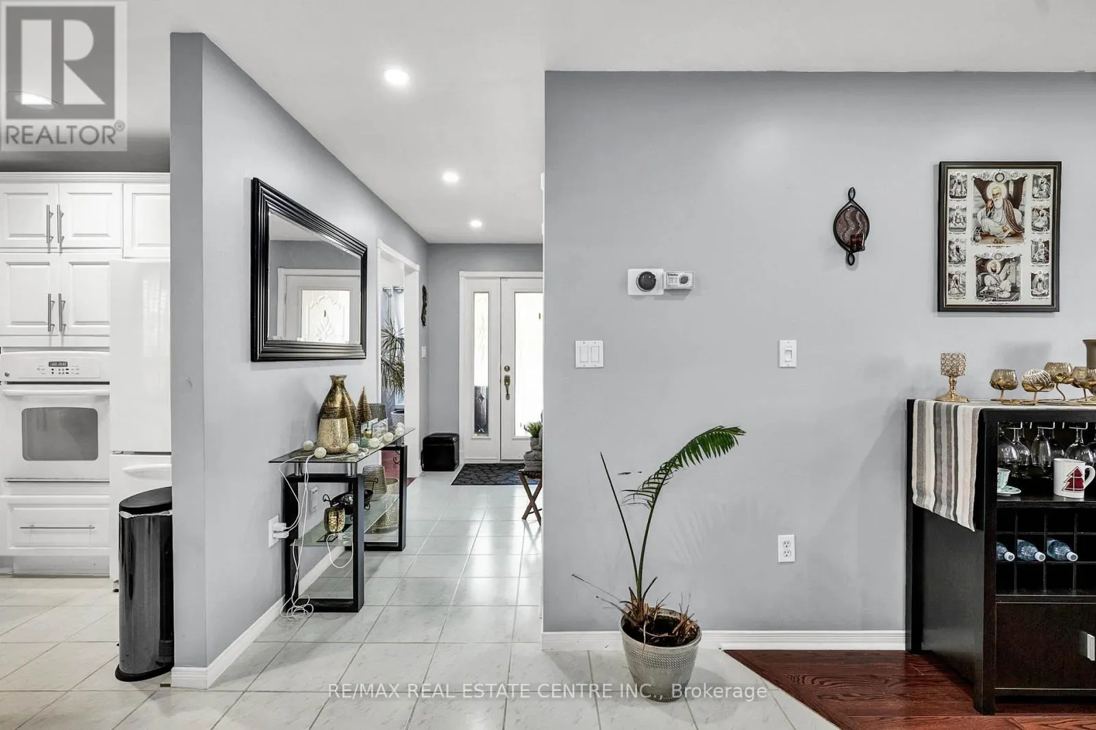 52 DAWN CRESCENT
